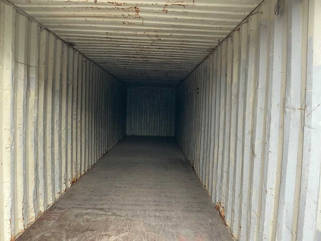 Zeecontainer - afbeelding 5 van  19