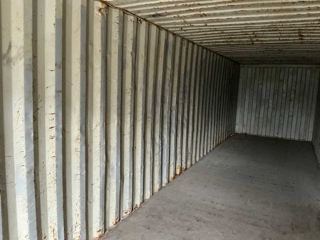 Zeecontainer - afbeelding 6 van  19