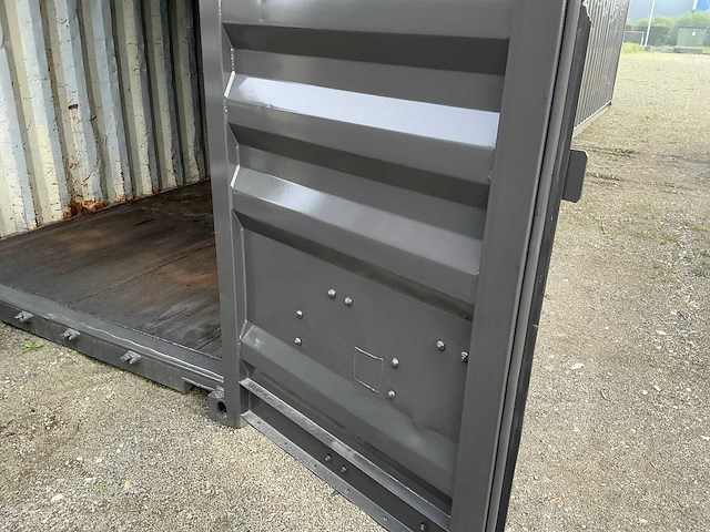 Zeecontainer - afbeelding 19 van  19