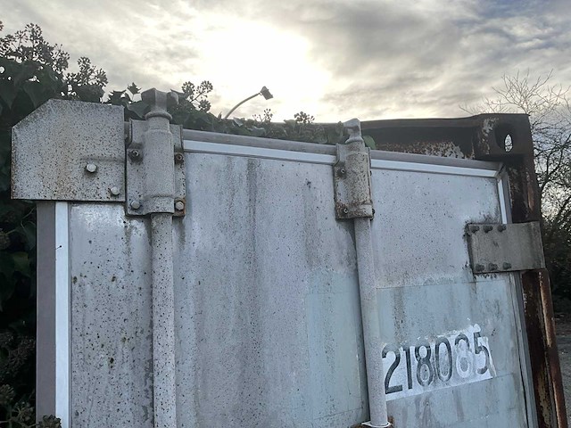 Zeecontainer - afbeelding 12 van  15