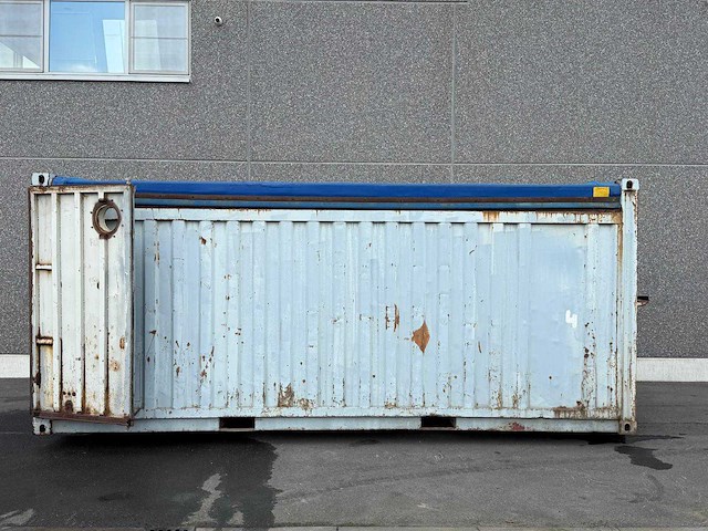 Zeecontainer - afbeelding 1 van  1