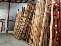 Zeer grote partij diverse houten latten, balken en panelen - afbeelding 1 van  32