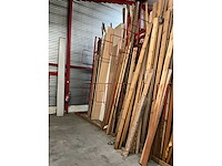 Zeer grote partij diverse houten latten, balken en panelen - afbeelding 27 van  32