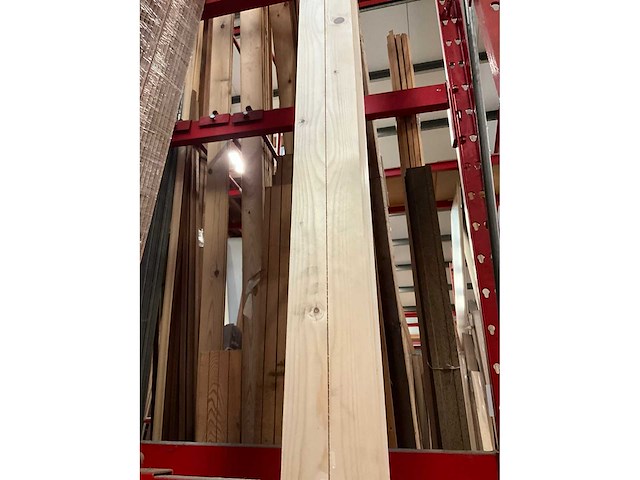 Zeer grote partij diverse houten latten, balken en panelen - afbeelding 30 van  32