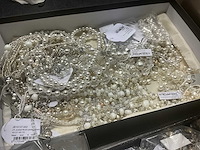 Zeer grote partij diverse juwelen en kettingen - afbeelding 14 van  52