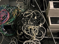 Zeer grote partij diverse pc- en netwerkkabels - afbeelding 3 van  17
