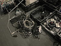 Zeer grote partij diverse pc- en netwerkkabels - afbeelding 13 van  17