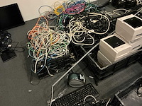 Zeer grote partij diverse pc- en netwerkkabels - afbeelding 15 van  17