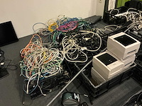 Zeer grote partij diverse pc- en netwerkkabels - afbeelding 16 van  17