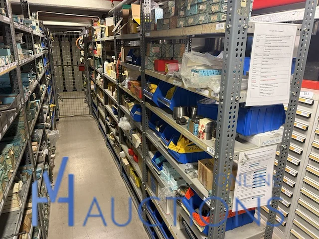 Zeer grote partij ejectorpinnen - afbeelding 31 van  118