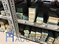 Zeer grote partij ejectorpinnen - afbeelding 45 van  118