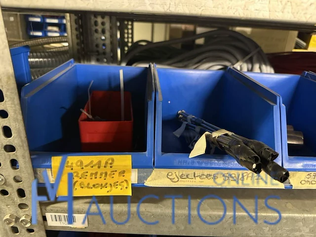 Zeer grote partij ejectorpinnen - afbeelding 65 van  118