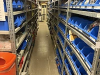 Zeer grote partij machineonderdelen en technische componenten