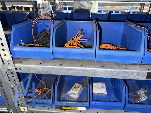 Zeer grote partij machineonderdelen en technische componenten - afbeelding 48 van  122