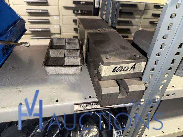 Zeer grote partij machineonderdelen en technische componenten - afbeelding 96 van  122