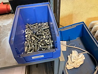 Zeer grote partij werkgereedschap en materiaal (inhoud ruimte) - afbeelding 10 van  120