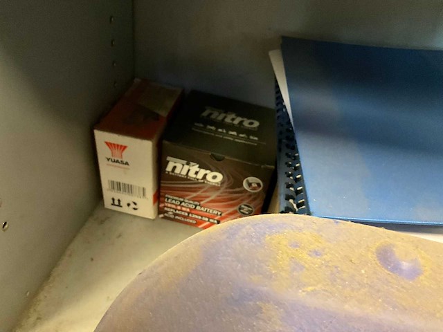 Zeer grote partij werkgereedschap en materiaal (inhoud ruimte) - afbeelding 12 van  120