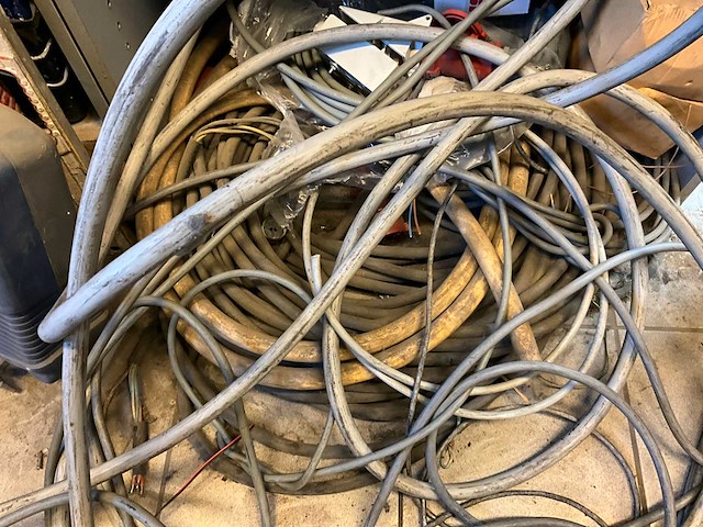 Zeer grote partij werkgereedschap en materiaal (inhoud ruimte) - afbeelding 72 van  120
