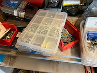 Zeer grote partij werkgereedschap en materiaal (inhoud ruimte) - afbeelding 87 van  120