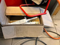 Zeer grote partij werkgereedschap en materiaal (inhoud ruimte) - afbeelding 112 van  120
