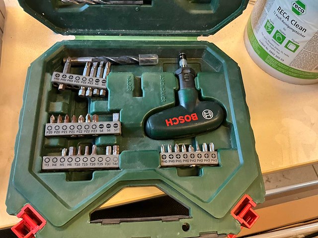 Zeer grote partij werkgereedschap en materiaal (inhoud ruimte) - afbeelding 2 van  57