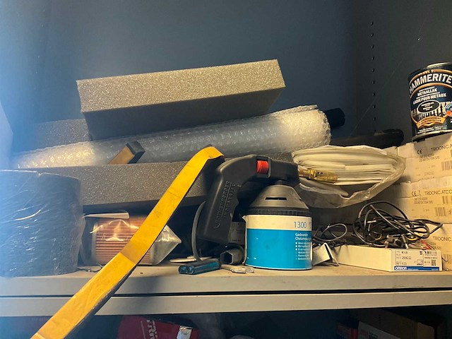 Zeer grote partij werkgereedschap en materiaal (inhoud ruimte) - afbeelding 31 van  57