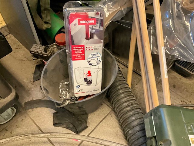 Zeer grote partij werkgereedschap en materiaal (inhoud ruimte) - afbeelding 41 van  57