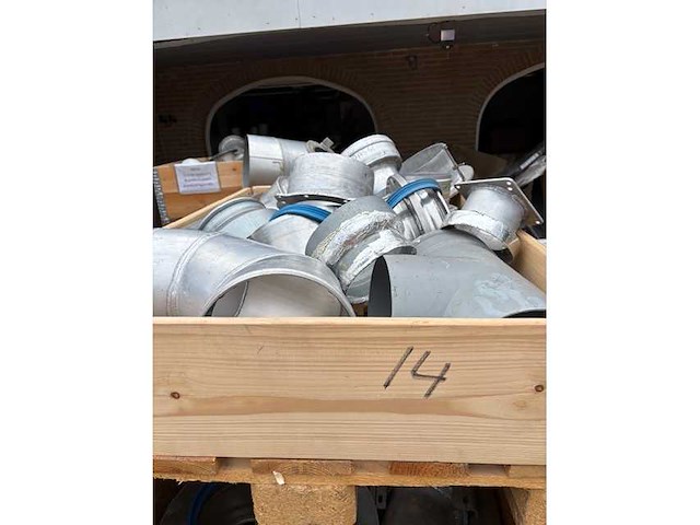 Zeer grote party lucht/rookkanaal/instalatiemateriaal nieuw - afbeelding 5 van  16