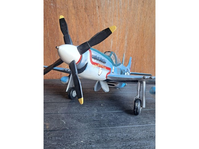 Zeer mooie handgemaakte jachtvliegtuig (levenswerk)north americain p-51d mustang wo2 l 680mm b 790mm h 300mm - afbeelding 5 van  6