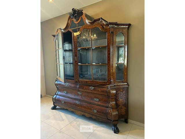 Zeer uitzonderlijke vitrinekast van hoogstaande hollandse marqueterie (18 de eeuws) - afbeelding 1 van  7