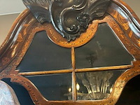 Zeer uitzonderlijke vitrinekast van hoogstaande hollandse marqueterie (18 de eeuws) - afbeelding 2 van  7