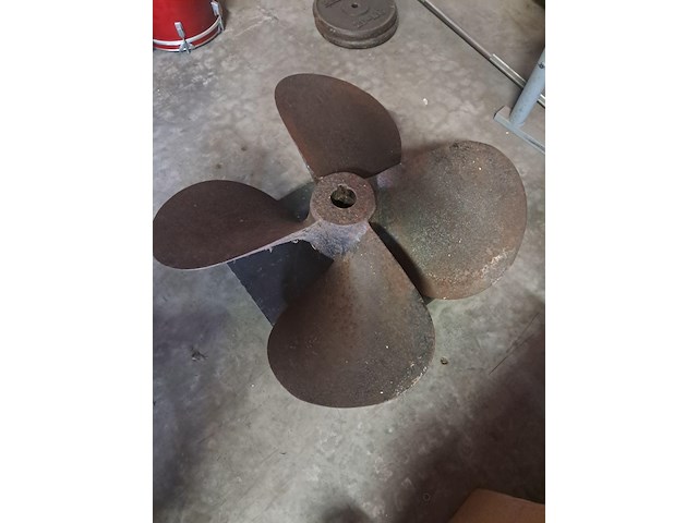 Zeer zware scheepsschroef in messing ø 1000 h 240mm - afbeelding 5 van  5