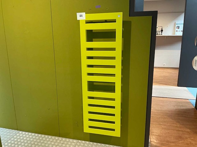 Zehnder radiator - afbeelding 1 van  4