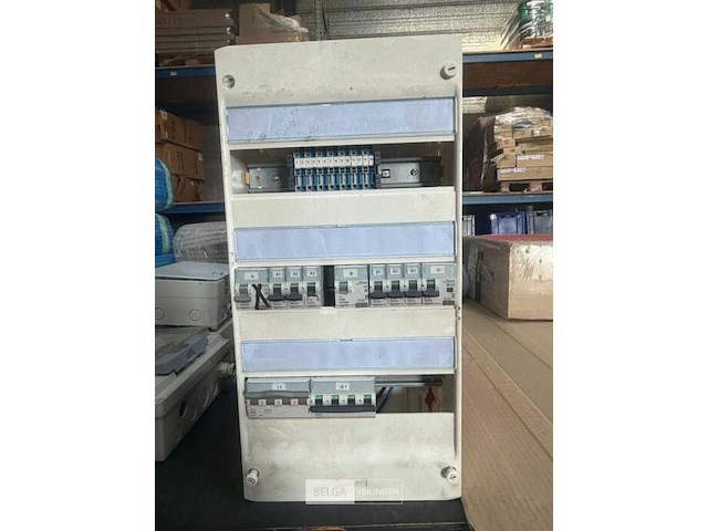 Zekeringskast opbouw - afbeelding 1 van  1