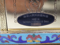 Zeldzame chinese cloisonné tafelklok - afbeelding 4 van  7