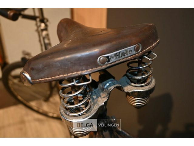 Zeldzame miele damesfiets - afbeelding 3 van  6