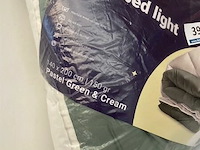 Zelesta royalbed light 140 x 200 green en cream 150 gr - afbeelding 2 van  3