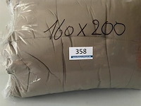 Zelesta royalbed twee kleuren taupe - line 160 x 200 300 gr - afbeelding 1 van  3