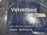 Zelesta velvetbed 200x200 anthracite 200 gr - afbeelding 3 van  3