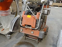 Zelfaandrijvende vloerzaag husqvarna - afbeelding 3 van  9