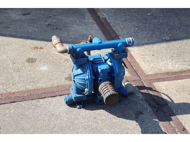 Zelfaanzuigende pomp - afbeelding 1 van  1