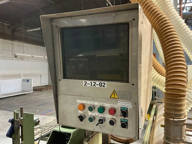 Zelfbouw controlemachine voor panelen dikteafwijking - afbeelding 23 van  24