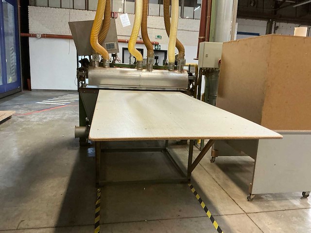 Zelfbouw controlemachine voor panelen dikteafwijking - afbeelding 21 van  26