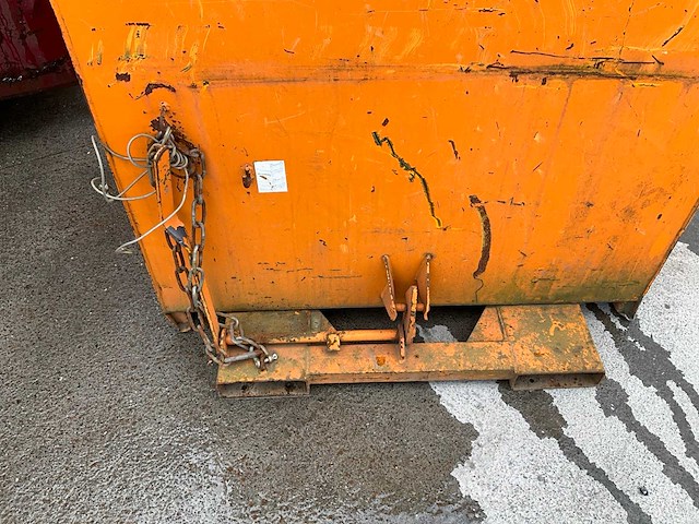 Zelfkiepende heftruckcontainer - afbeelding 7 van  8