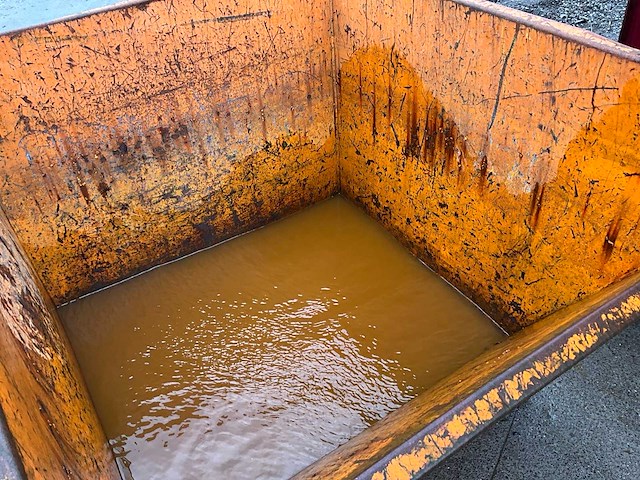 Zelfkiepende heftruckcontainer - afbeelding 3 van  8