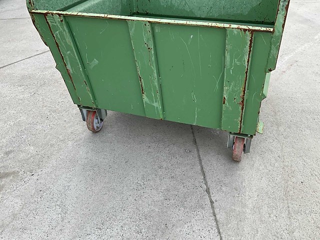 Zelfkiepende heftruckcontainer - afbeelding 2 van  12