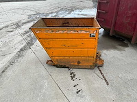 Zelfkiepende heftruckcontainer - afbeelding 2 van  9