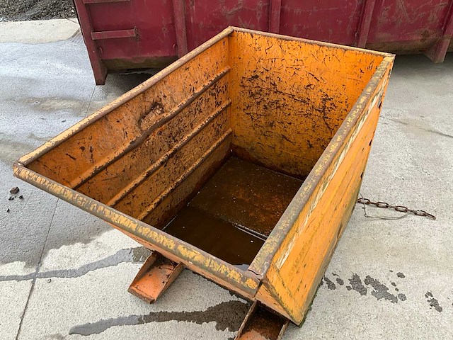 Zelfkiepende heftruckcontainer - afbeelding 5 van  9