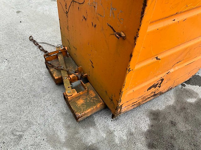 Zelfkiepende heftruckcontainer - afbeelding 9 van  9