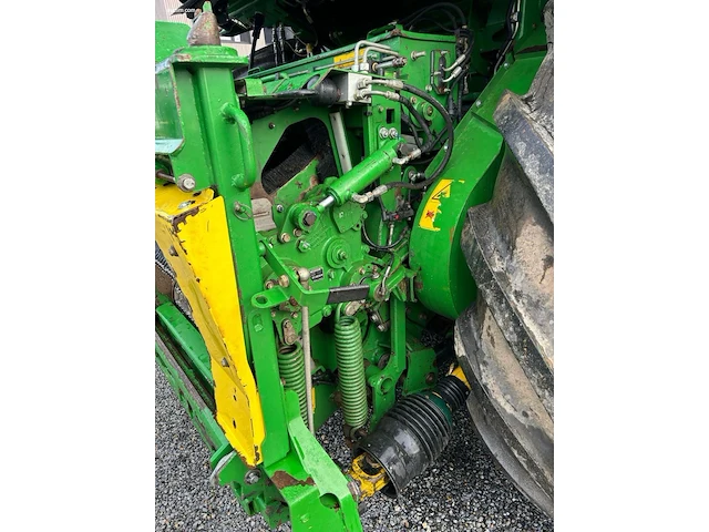 Zelfrijdende veldhakselaar john deere 8700i - afbeelding 9 van  22